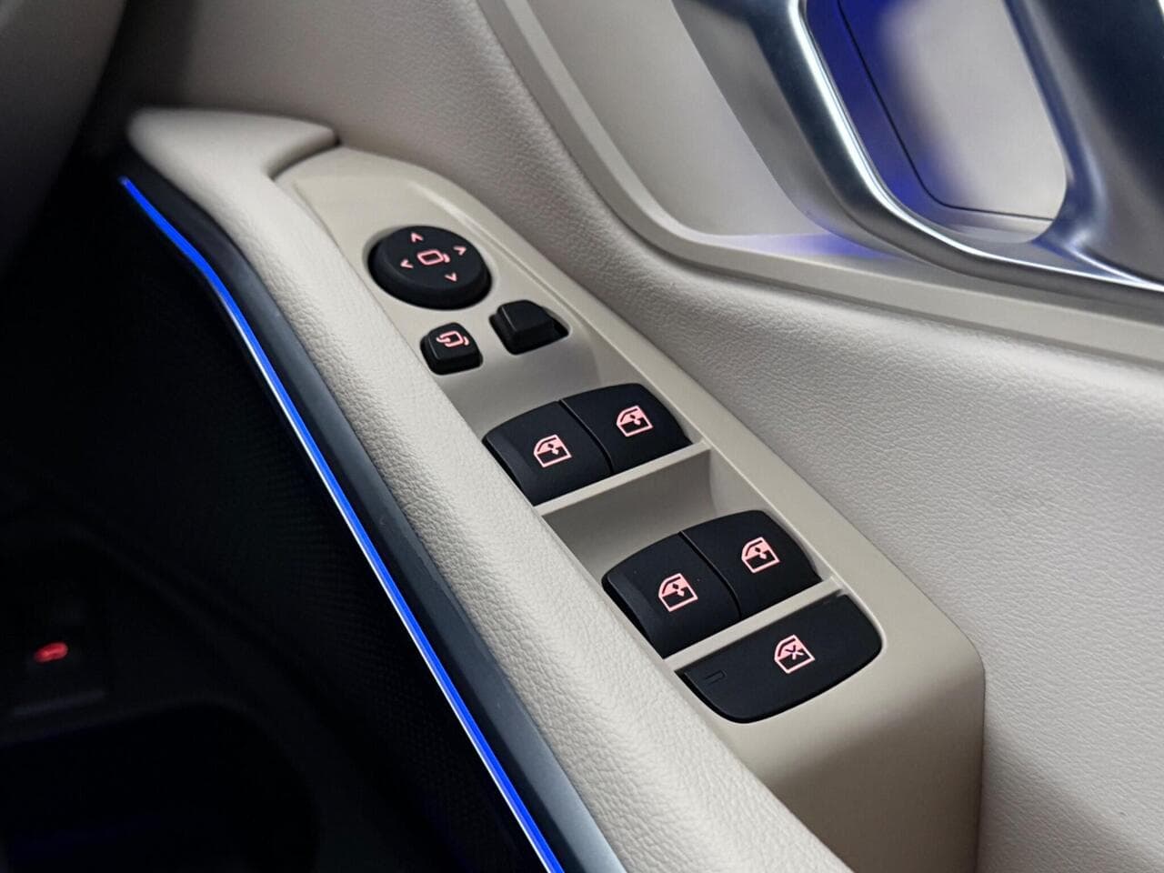 BMW 3 Series thumbnail Misc Controls
