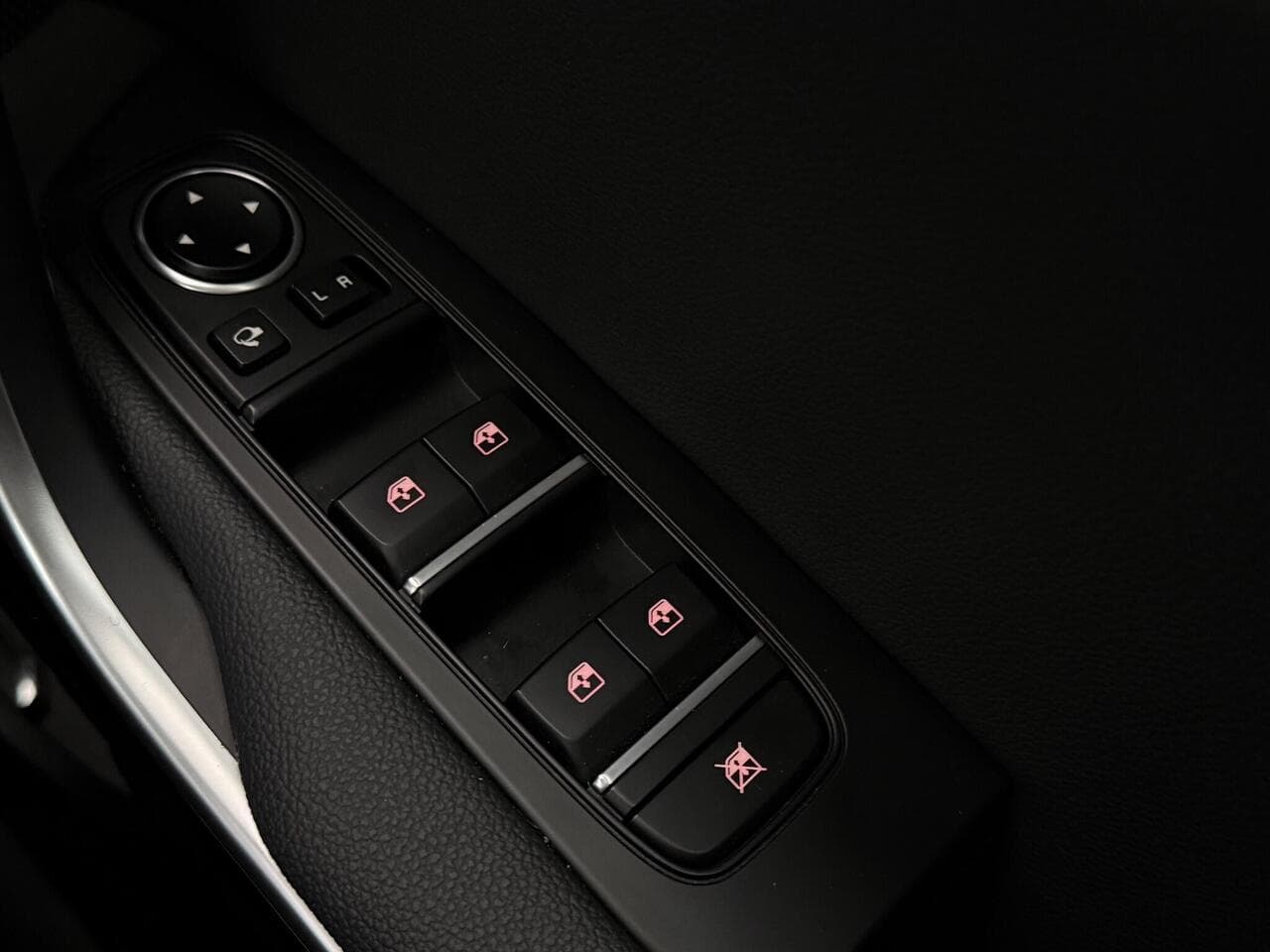 Kia XCeed thumbnail Misc Controls