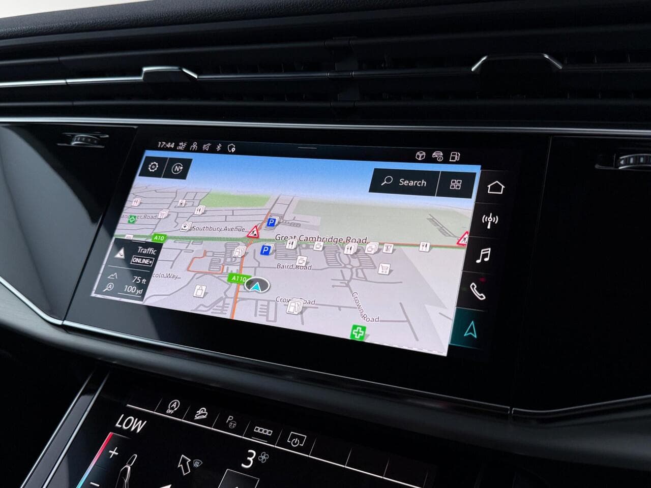 Audi Q8 thumbnail Infotainment System