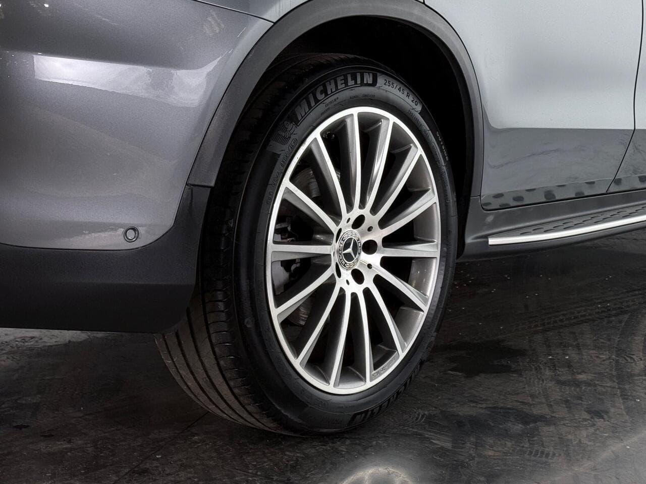 Mercedes-Benz GLC thumbnail Wheel