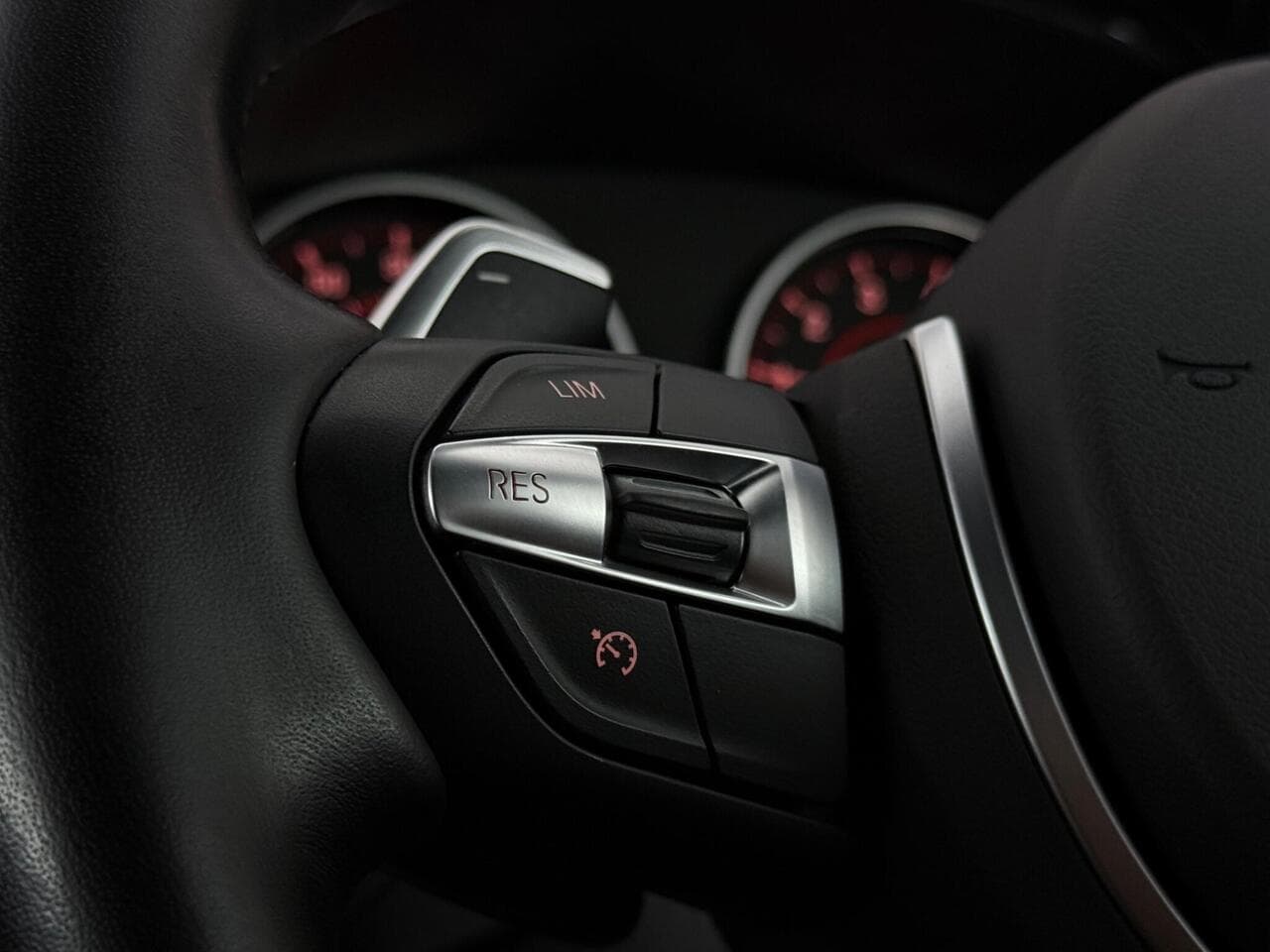 BMW 3 Series Gran Turismo thumbnail Misc Controls