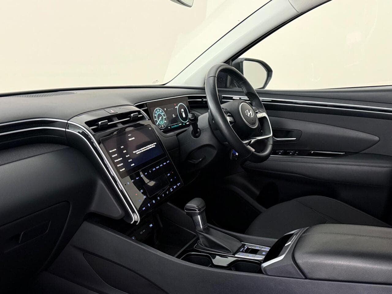 Hyundai TUCSON thumbnail Interior Front