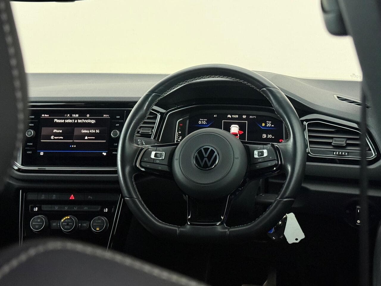 Volkswagen T-Roc thumbnail Interior Front