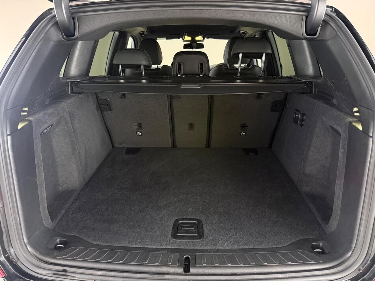 BMW X3 thumbnail Boot