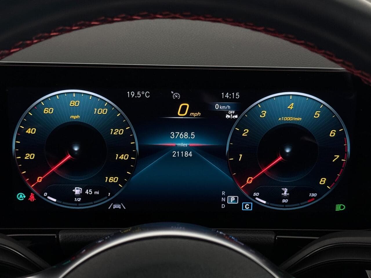 Mercedes-Benz GLA thumbnail Driver Instruments