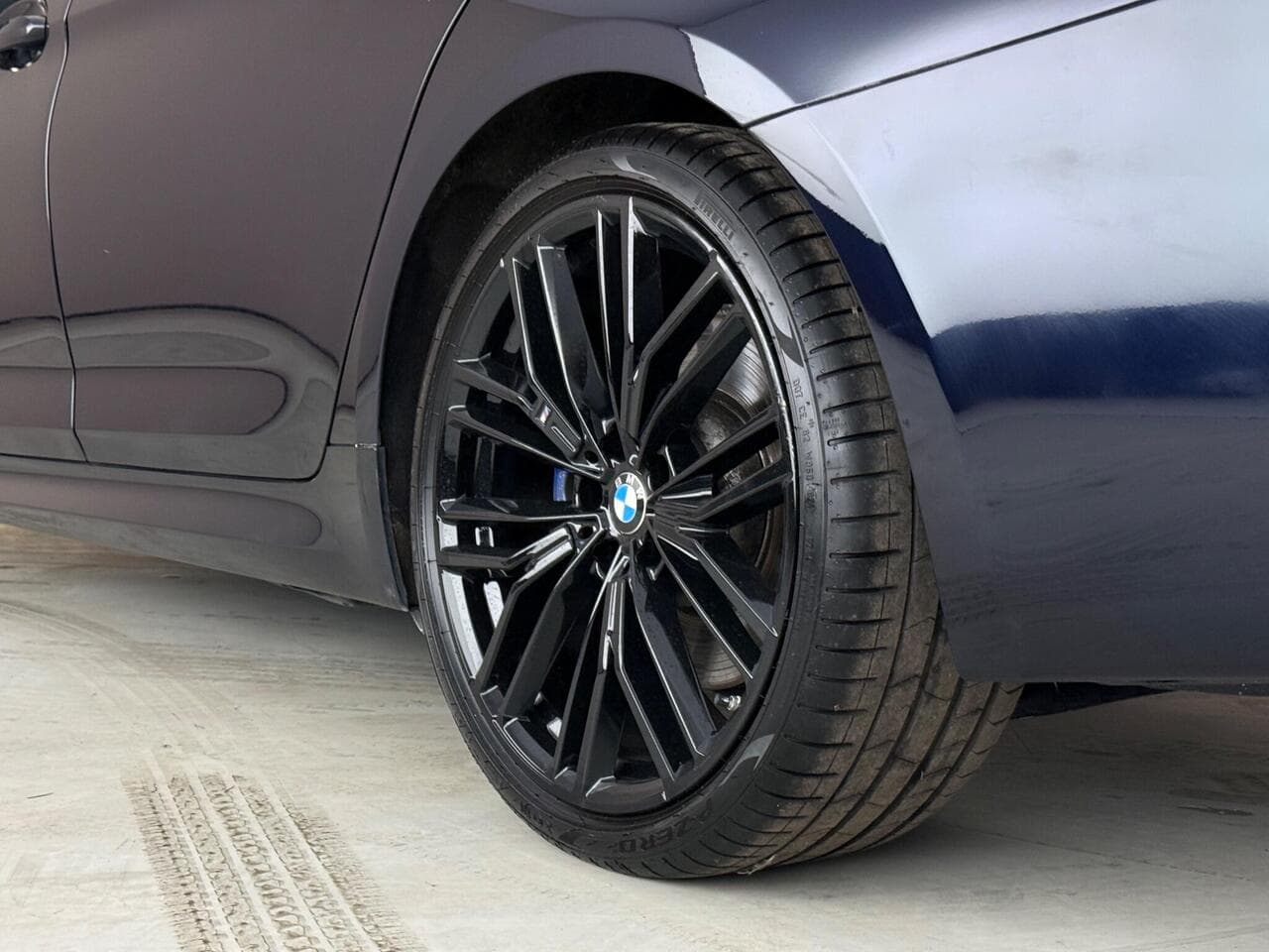 BMW 5 Series thumbnail Wheel