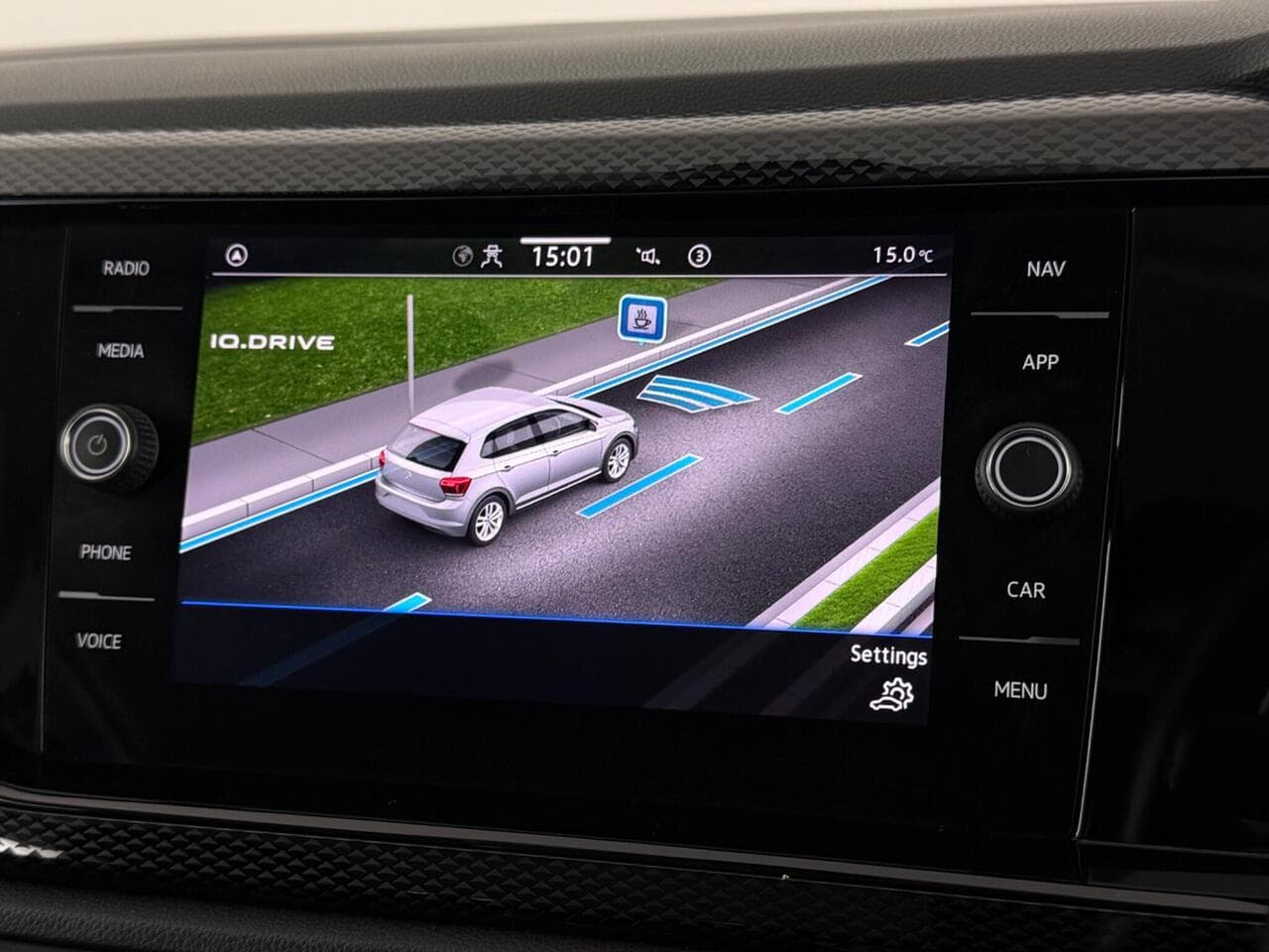 Volkswagen Polo thumbnail Infotainment System