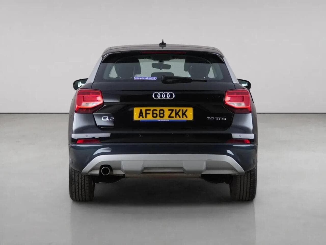 Audi Q2 thumbnail Rear