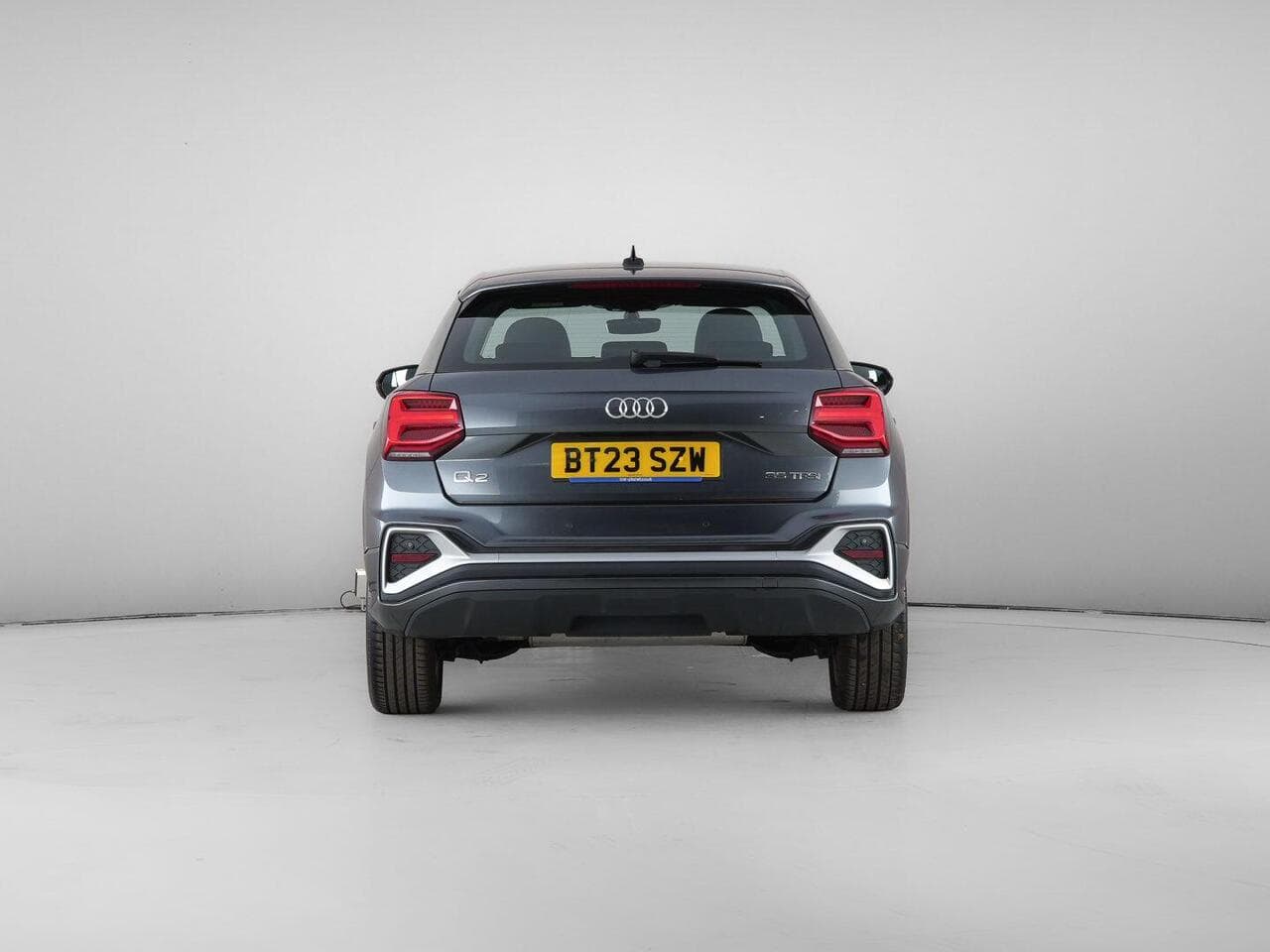Audi Q2 thumbnail Rear