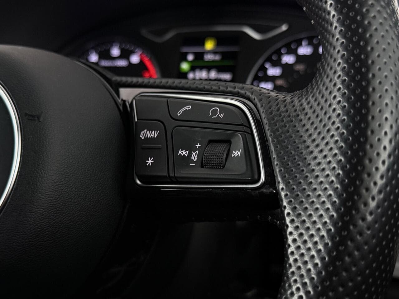 Audi A3 thumbnail Misc Controls