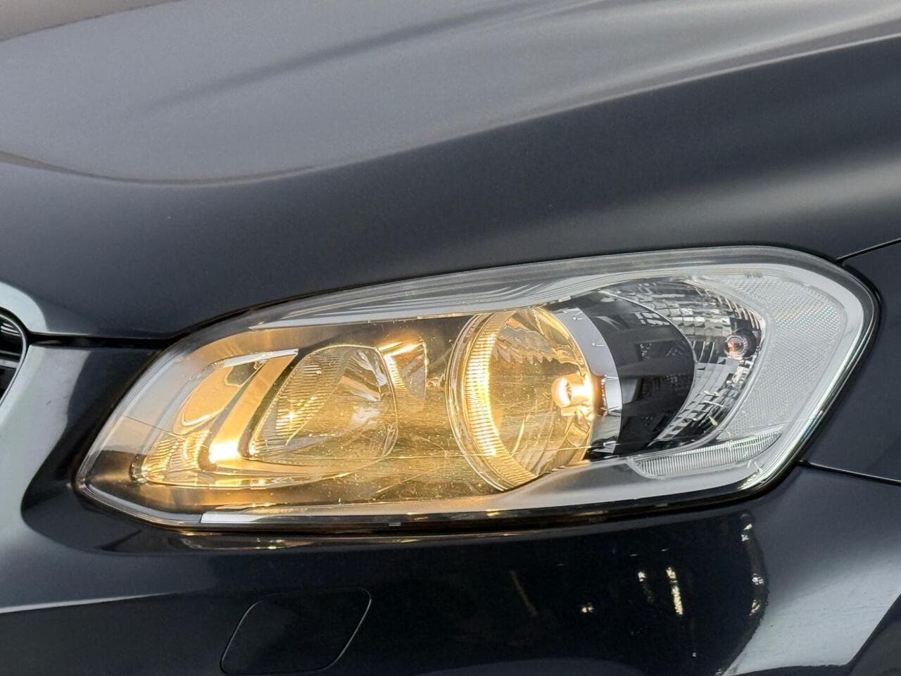 Volvo XC60 thumbnail Lights Front