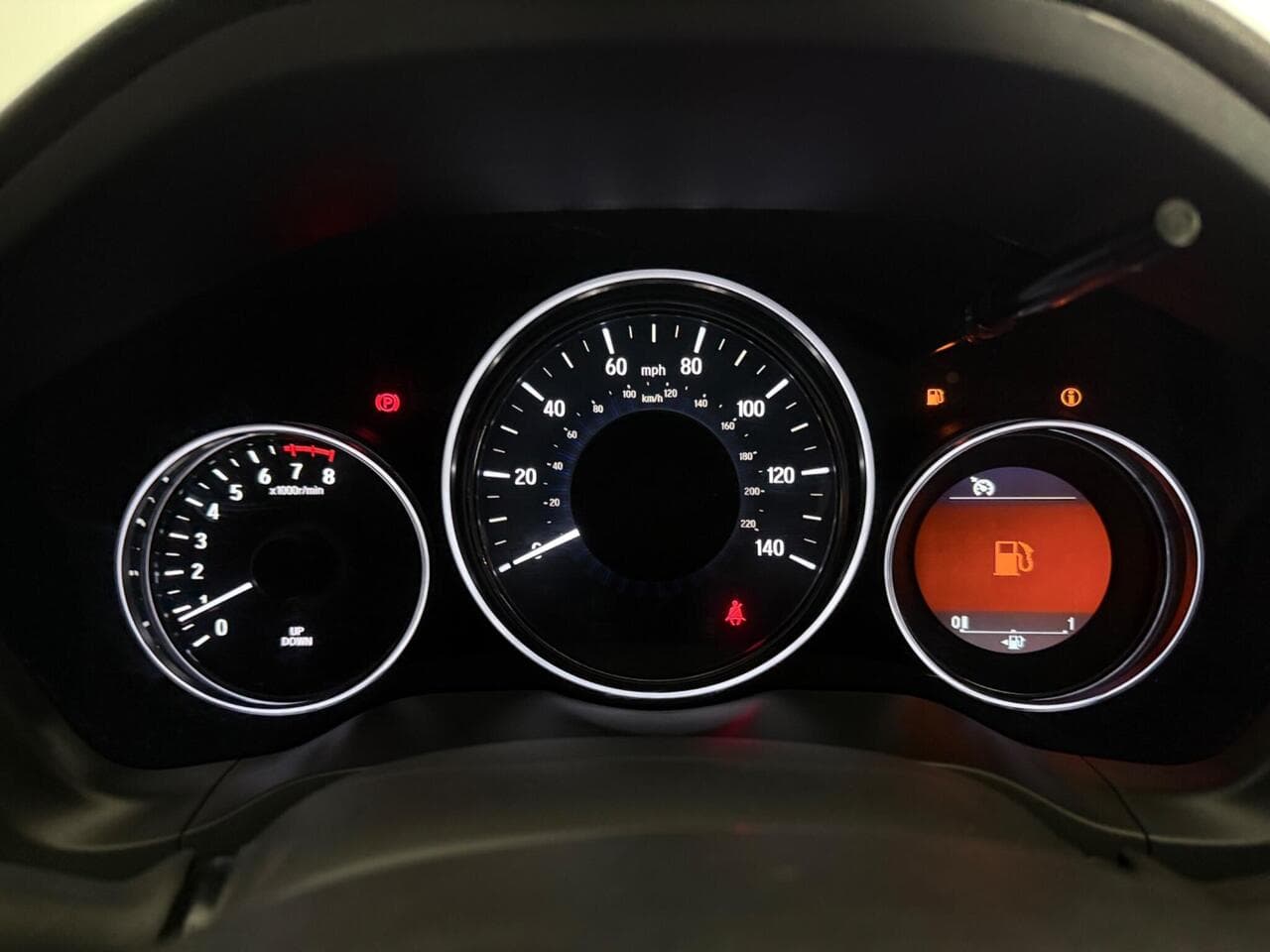 Honda HR-V thumbnail Driver Instruments