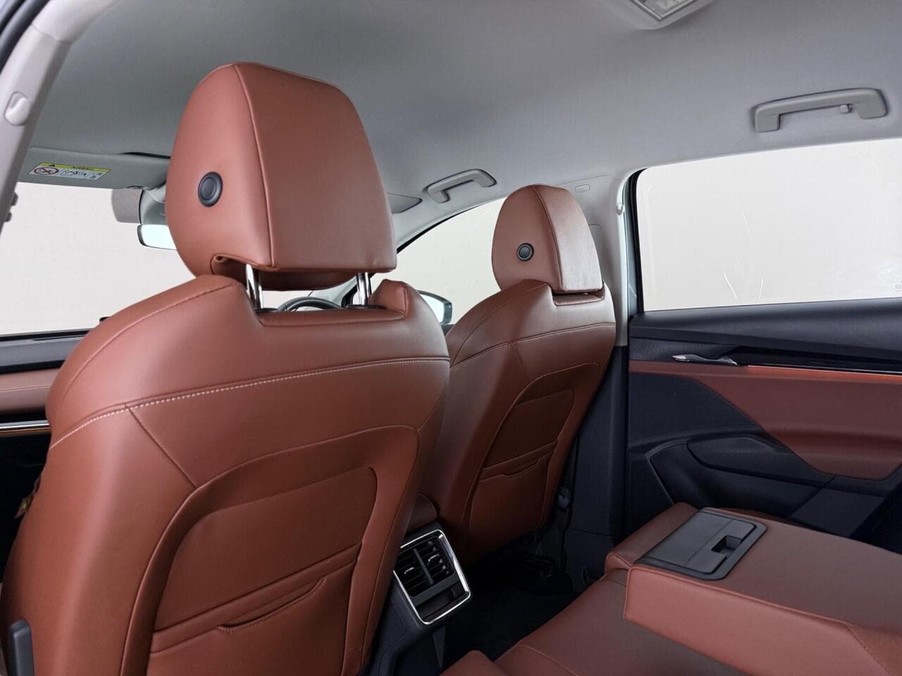 Skoda Enyaq thumbnail Seats Rear