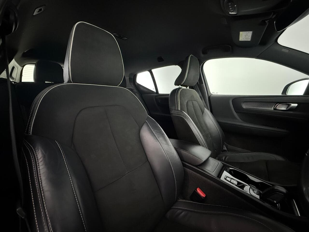 Volvo XC40 thumbnail Seat Driver