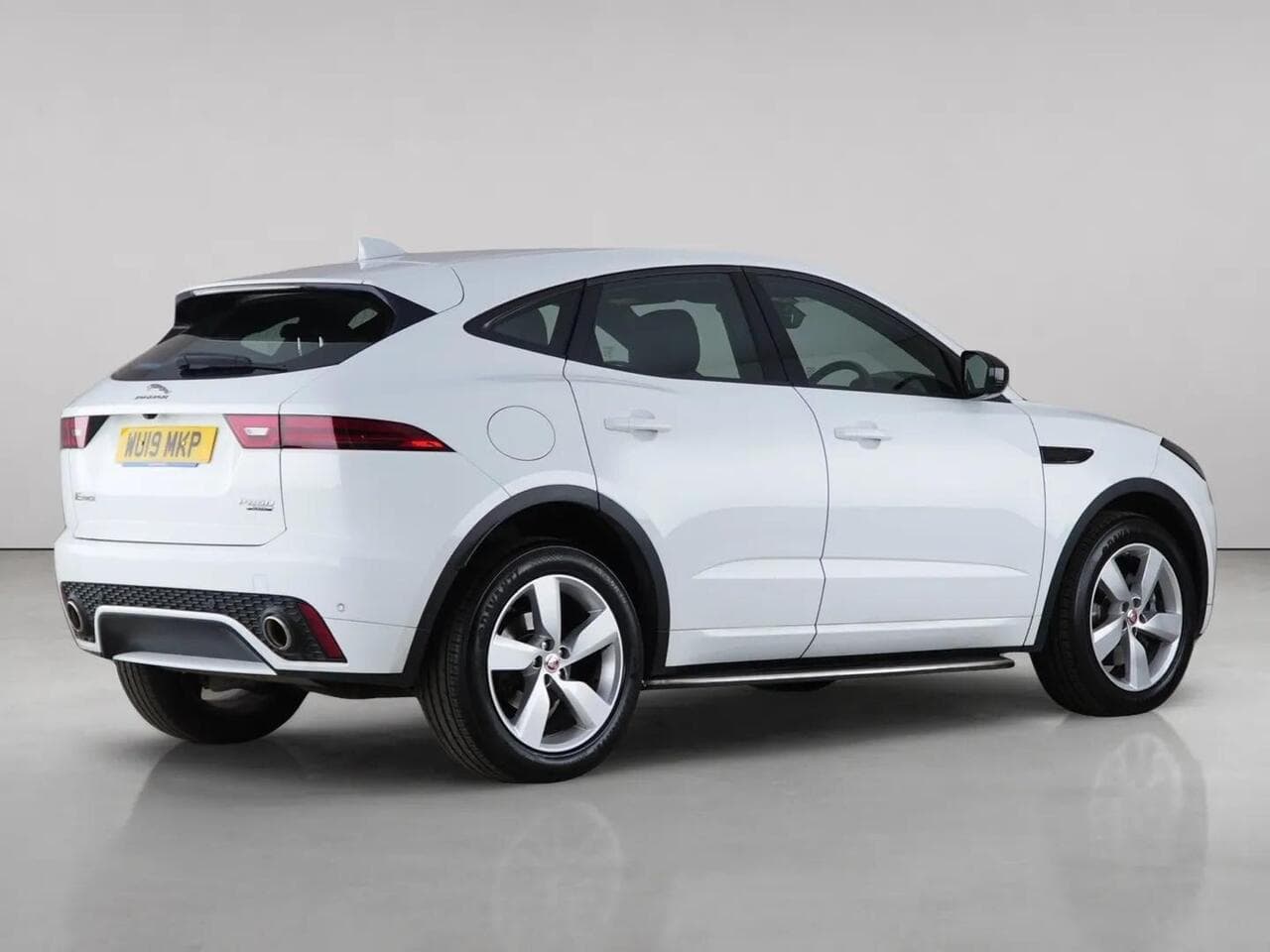 Jaguar E-PACE thumbnail Rear Right