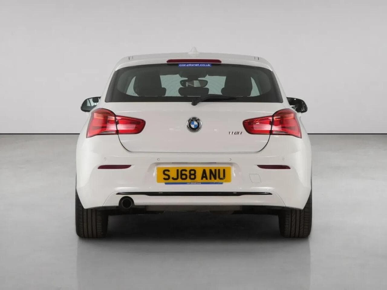 BMW 1 Series thumbnail Rear