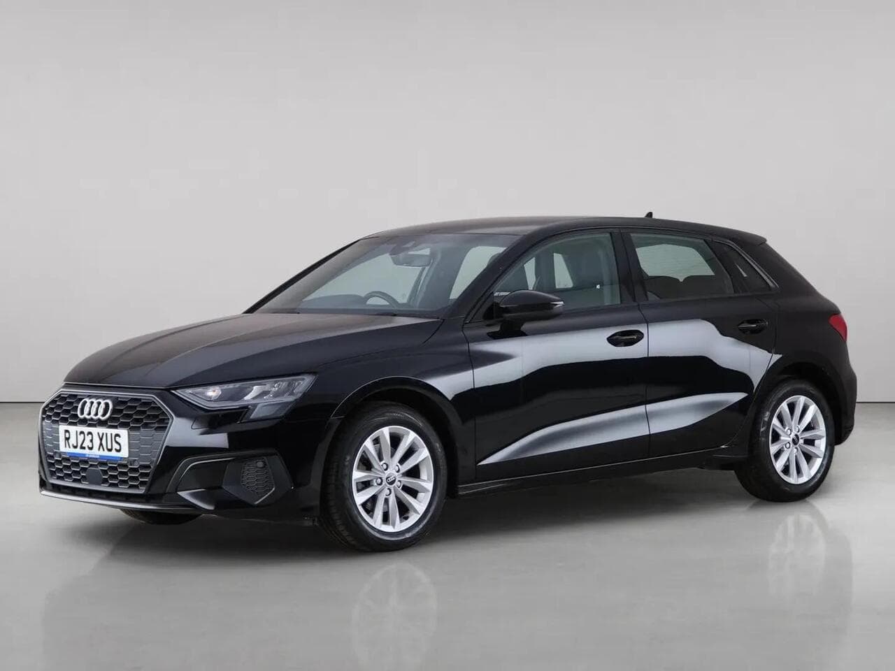 Audi A3 thumbnail Front Left