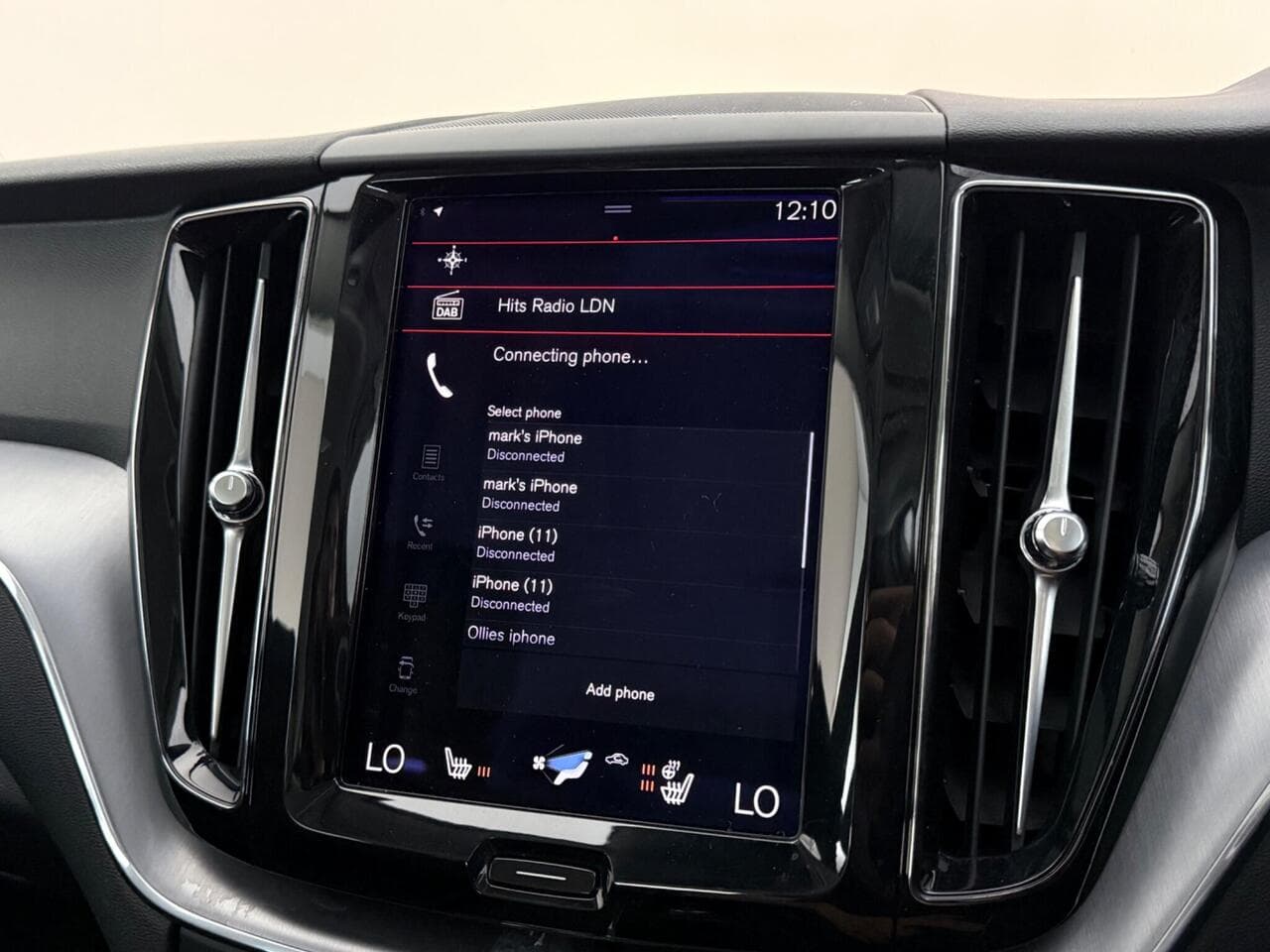 Volvo XC60 thumbnail Infotainment System