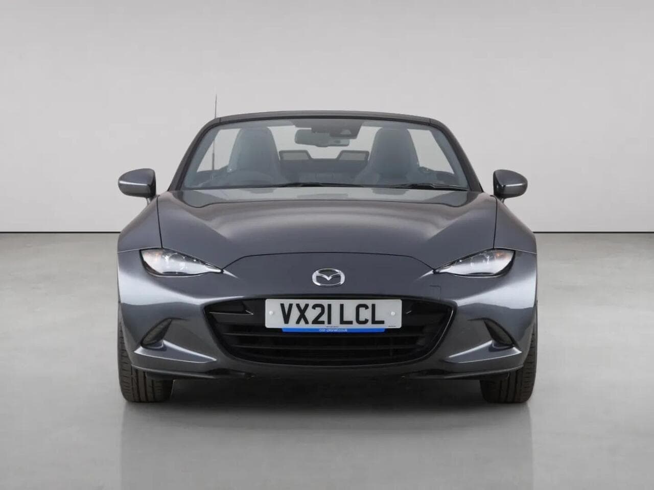 Mazda MX-5 thumbnail Front