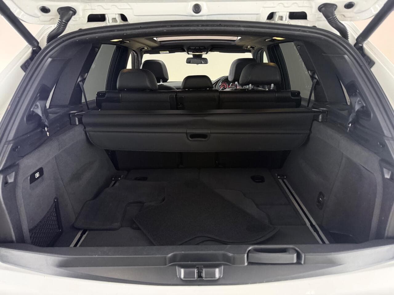 BMW X5 thumbnail Boot