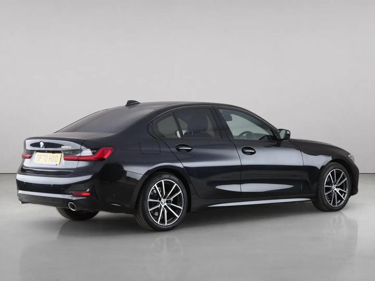 BMW 3 Series thumbnail Rear Right