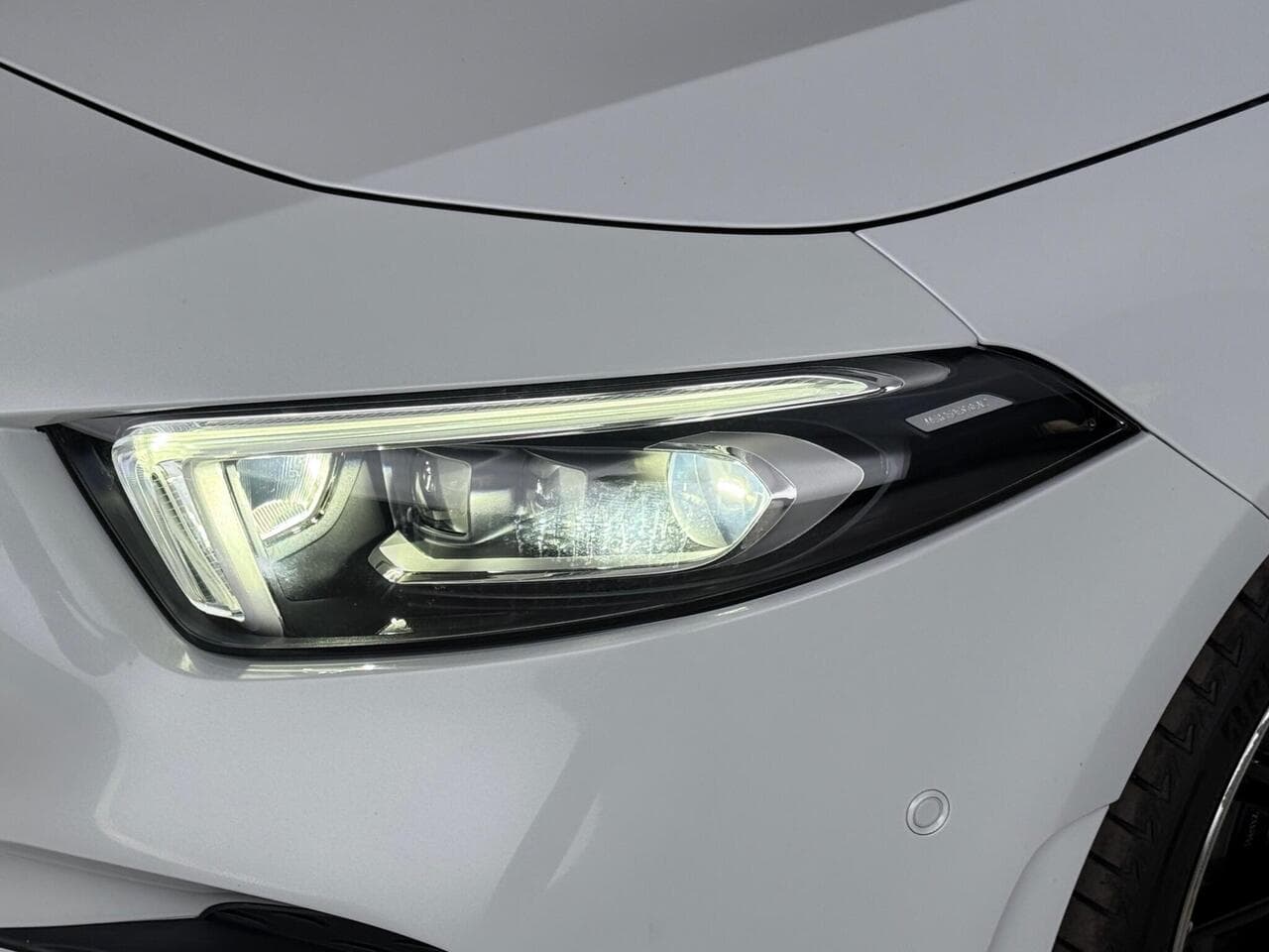 Mercedes-Benz A Class thumbnail Lights Front