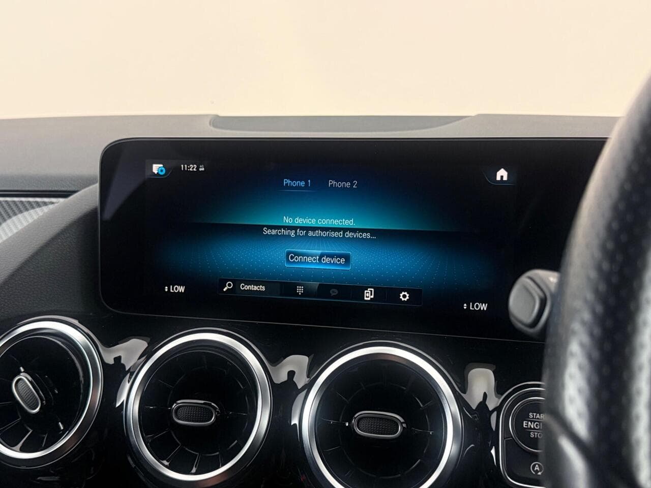 Mercedes-Benz GLA thumbnail Infotainment System