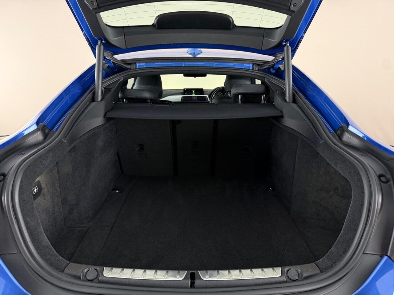 BMW 4 Series Gran Coupe thumbnail Boot