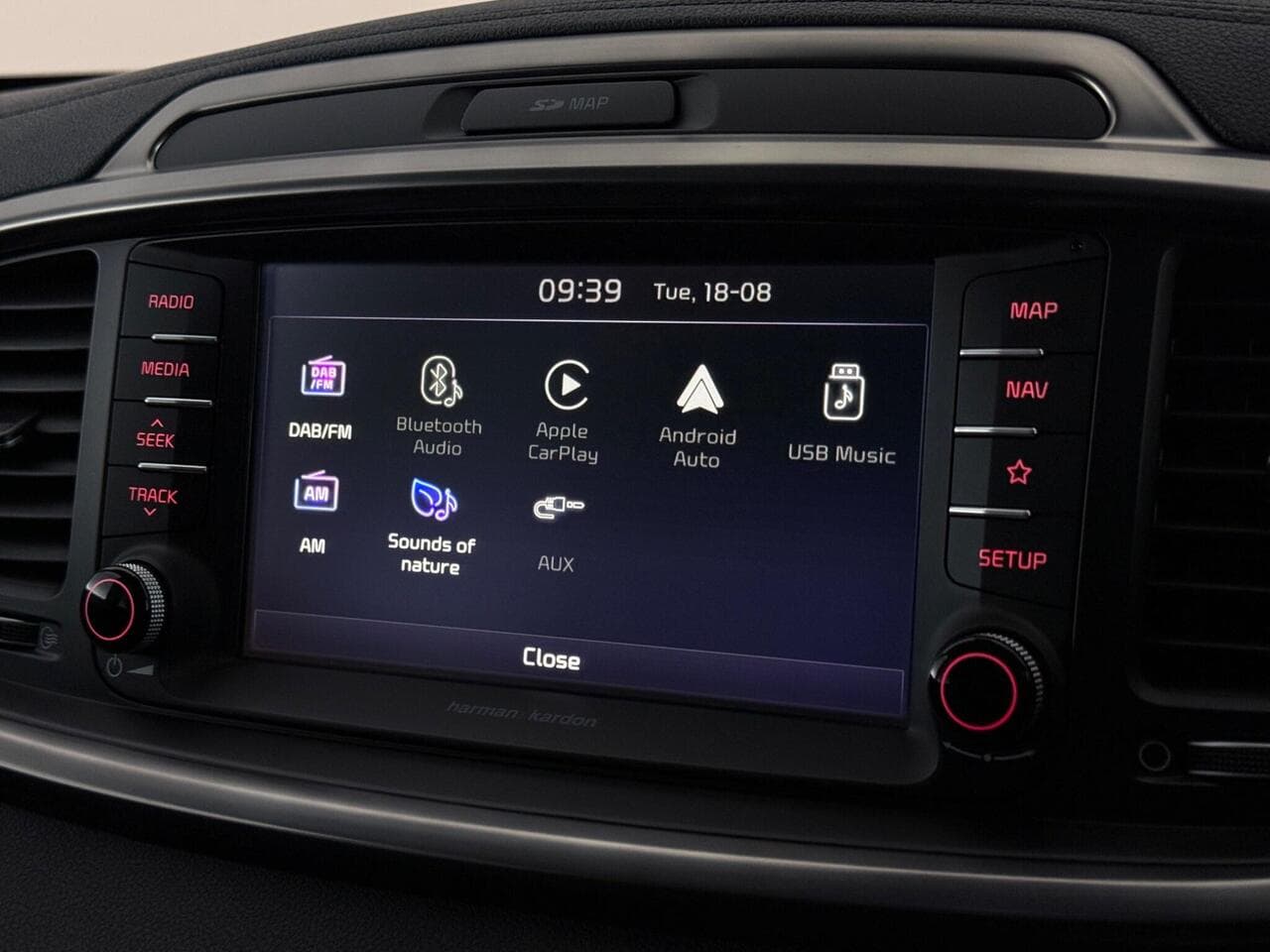 Kia Sorento thumbnail Infotainment System