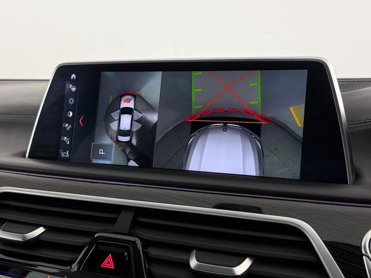 BMW 7 Series thumbnail Infotainment System