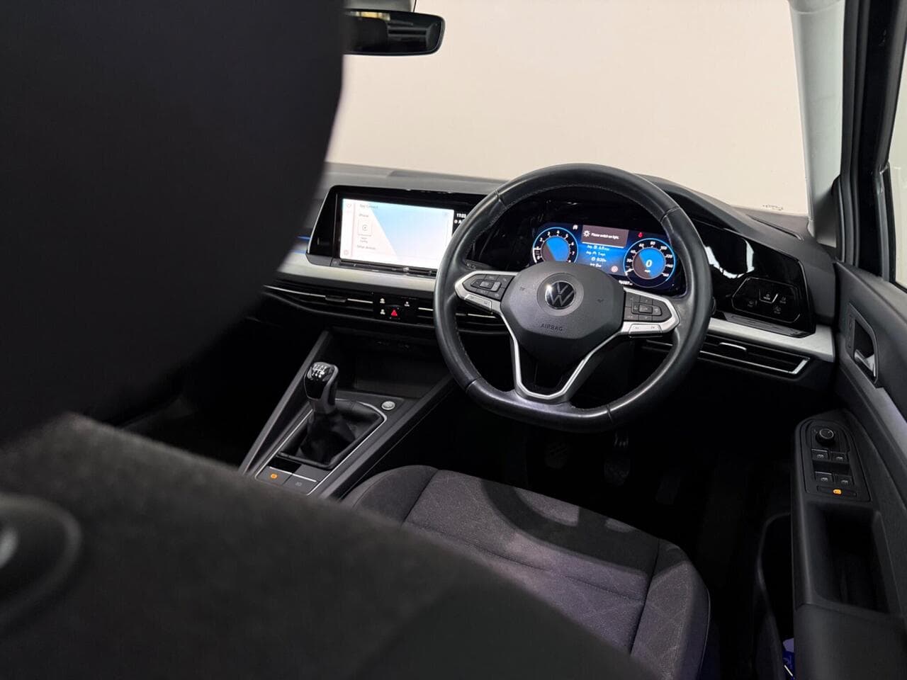 Volkswagen Golf thumbnail Steering Wheel