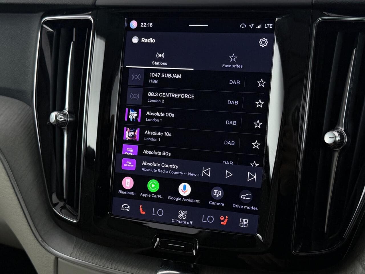 Volvo XC60 thumbnail Infotainment System