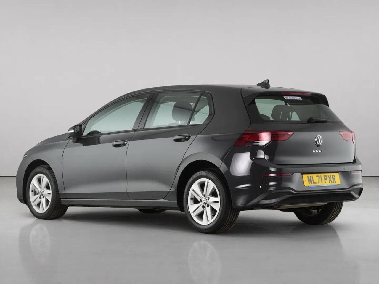 Volkswagen Golf thumbnail Rear Left
