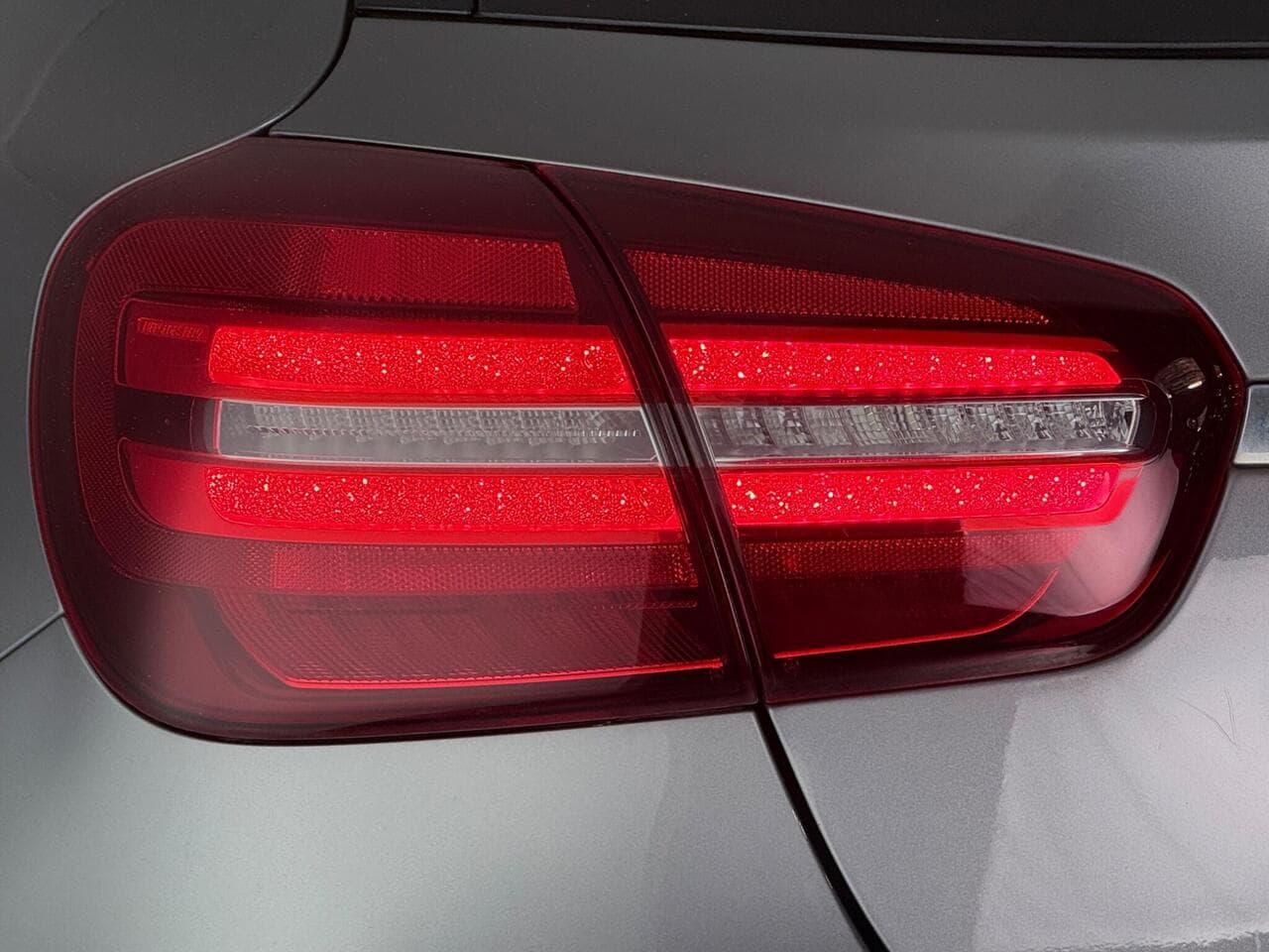 Mercedes-Benz GLA thumbnail Lights Rear