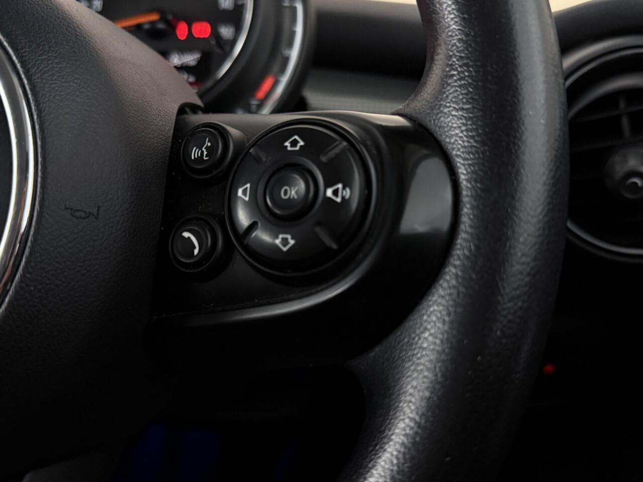 MINI Hatch thumbnail Misc Controls