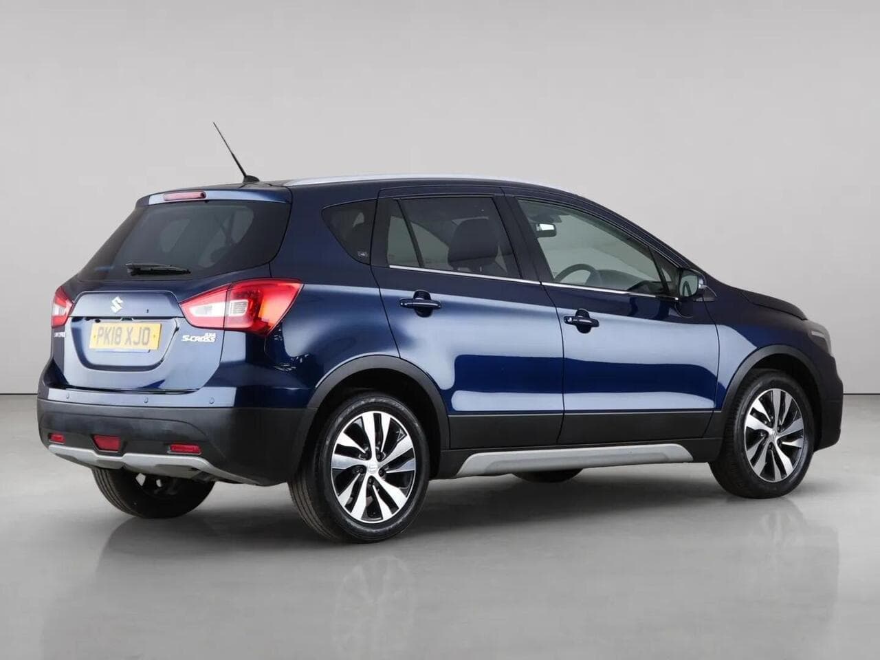 Suzuki SX4 S-Cross thumbnail Rear Right