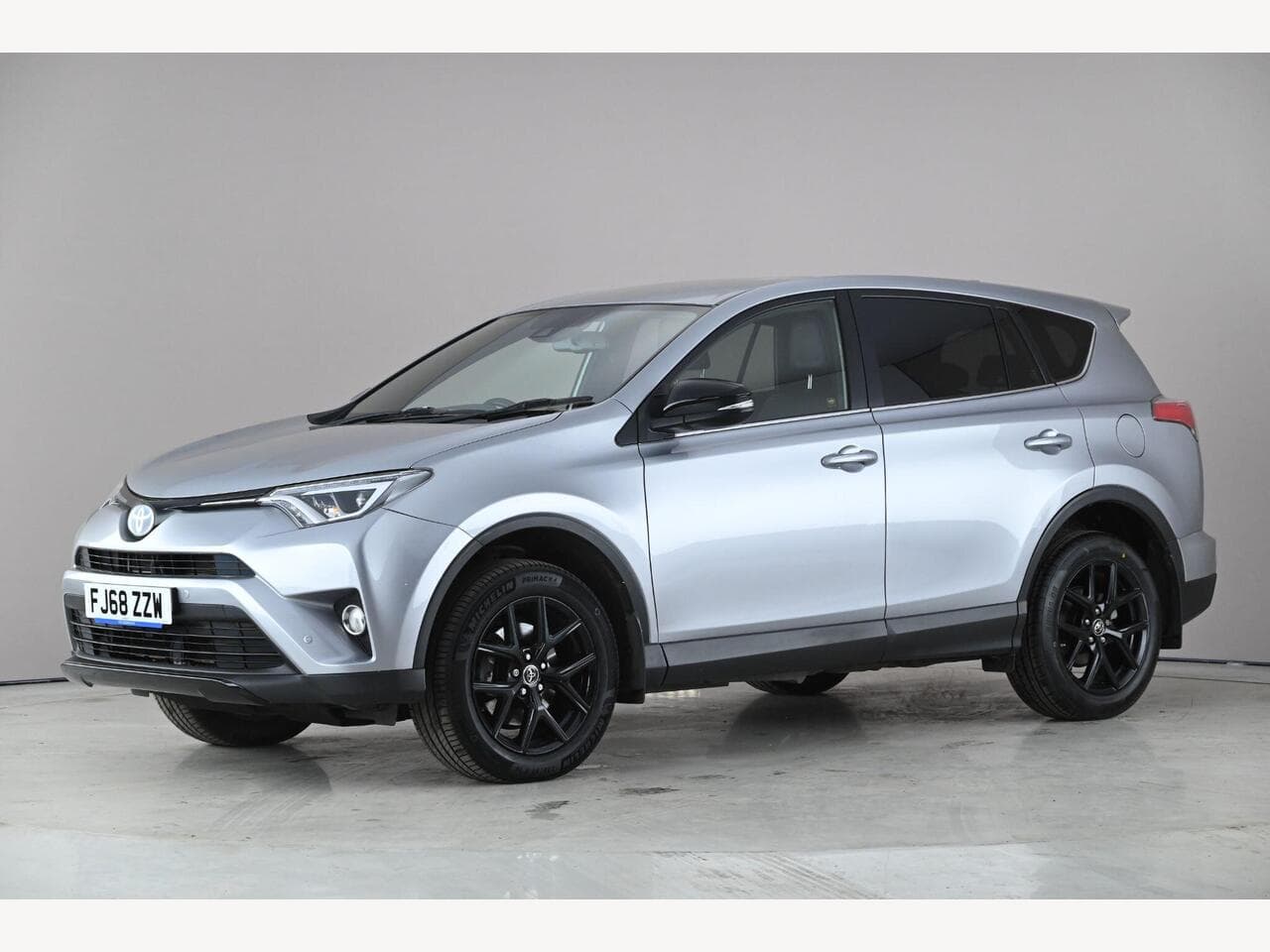 Toyota RAV4 thumbnail Front Left