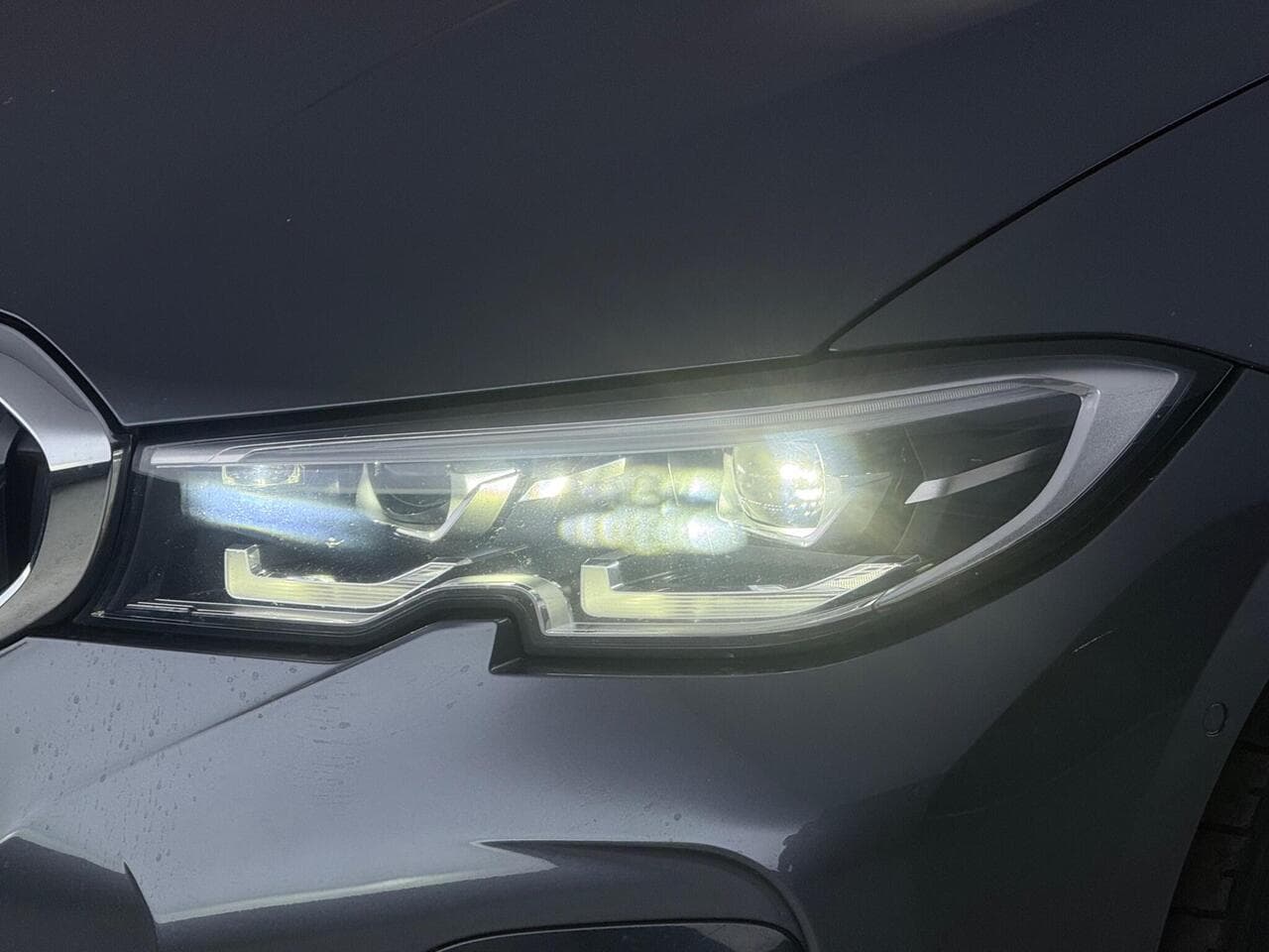 BMW 3 Series thumbnail Lights Front
