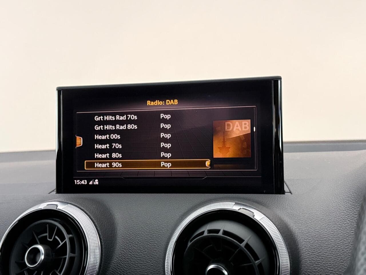 Audi Q2 thumbnail Infotainment System