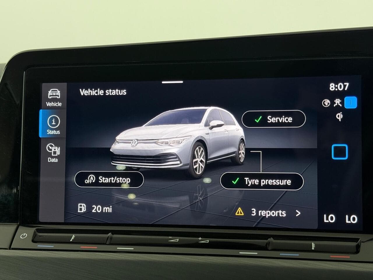 Volkswagen Golf thumbnail Infotainment System