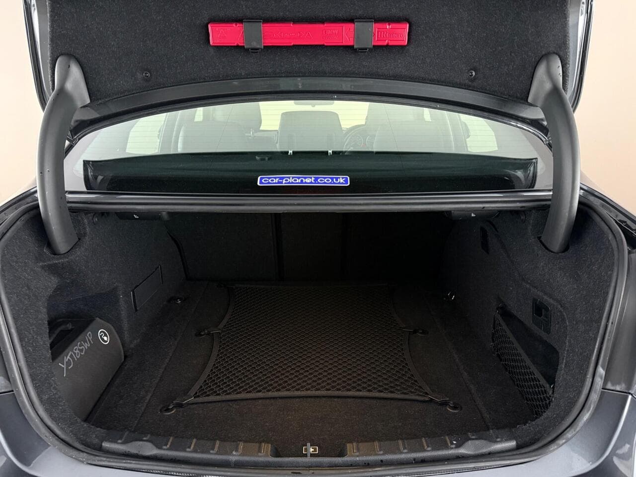 BMW 3 Series thumbnail Boot