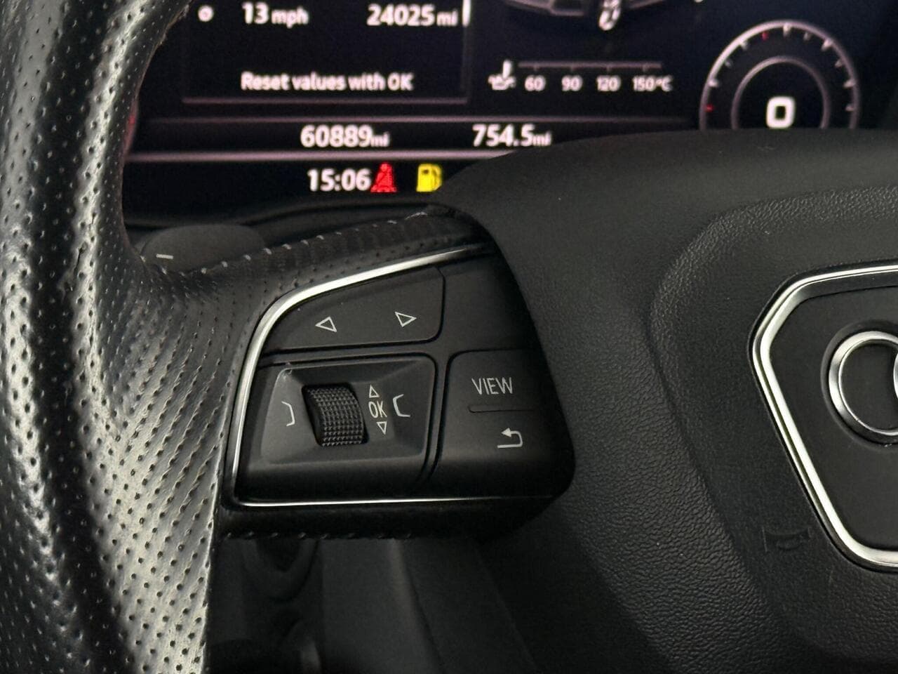 Audi Q5 thumbnail Misc Controls