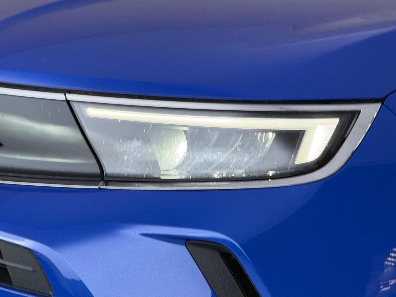 Vauxhall Mokka thumbnail Lights Front