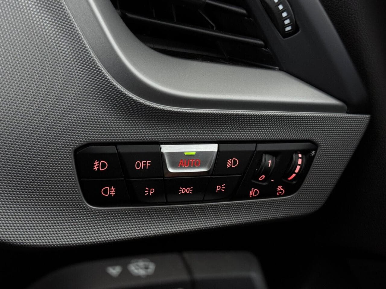 BMW 1 Series thumbnail Misc Controls