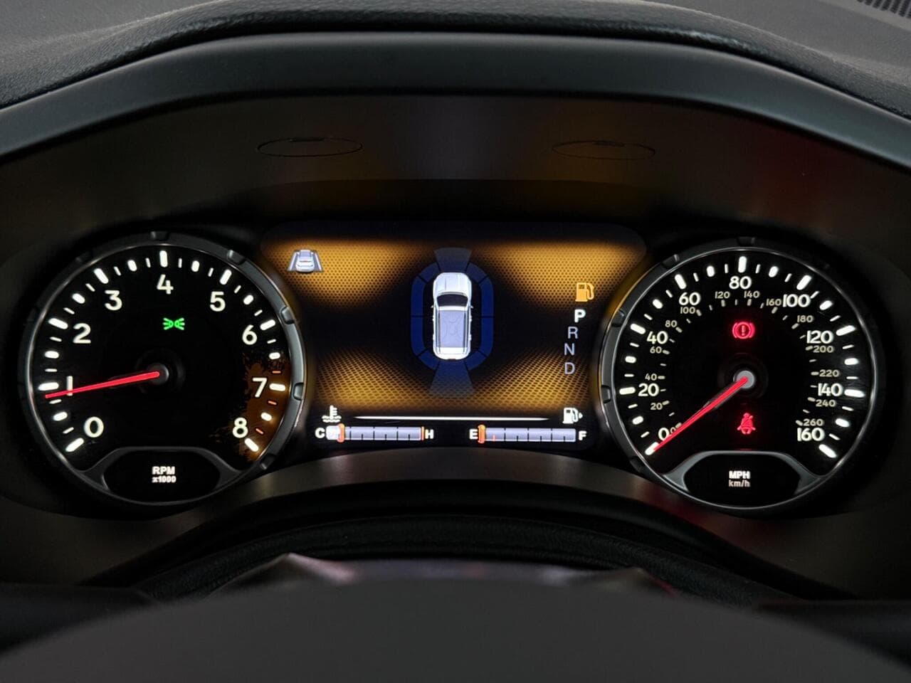 Jeep Renegade thumbnail Driver Instruments