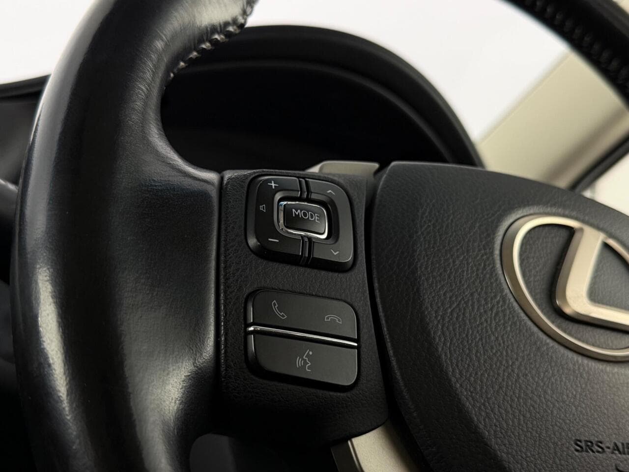 Lexus NX thumbnail Steering Wheel