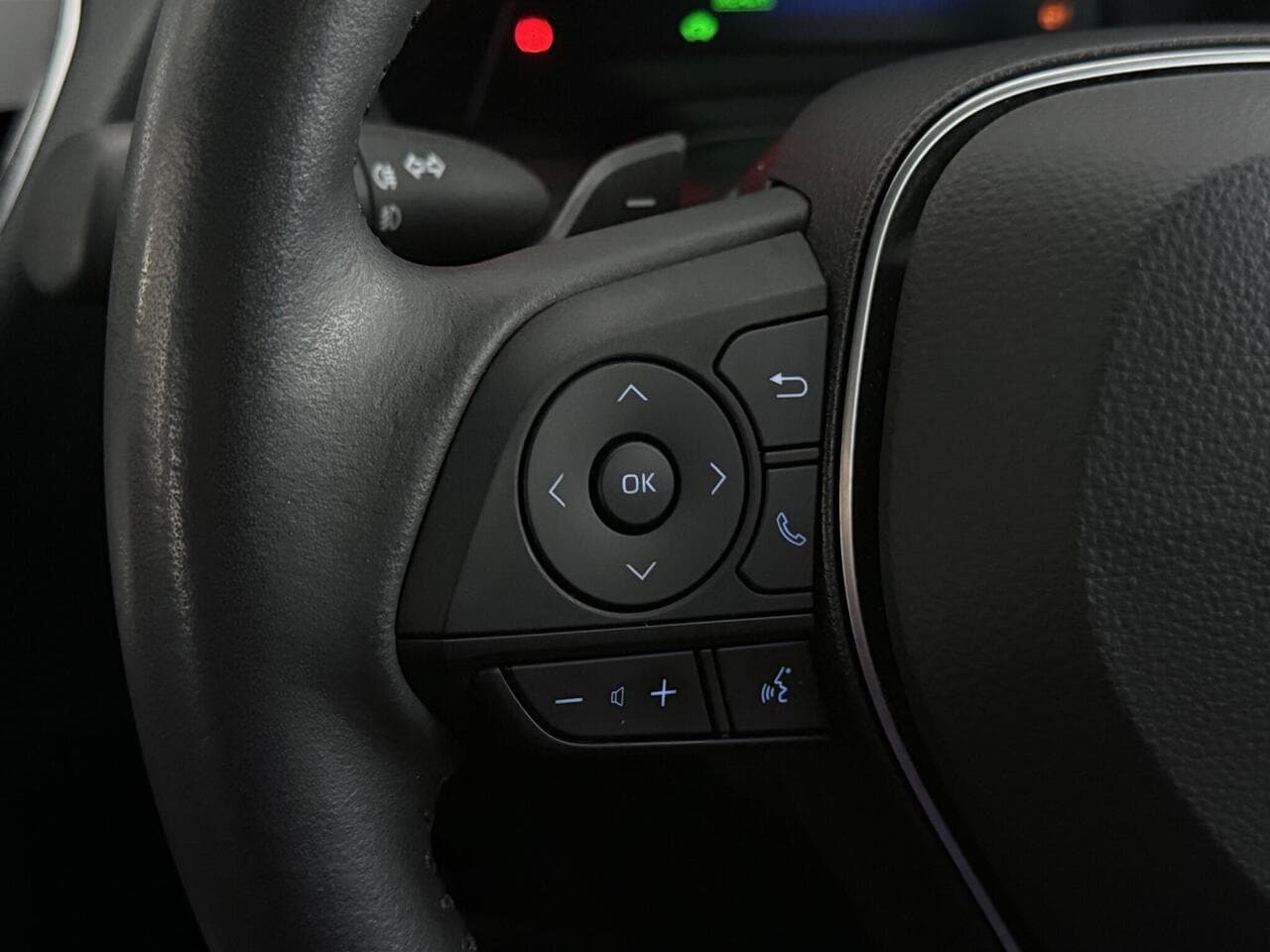 Toyota Corolla thumbnail Misc Controls