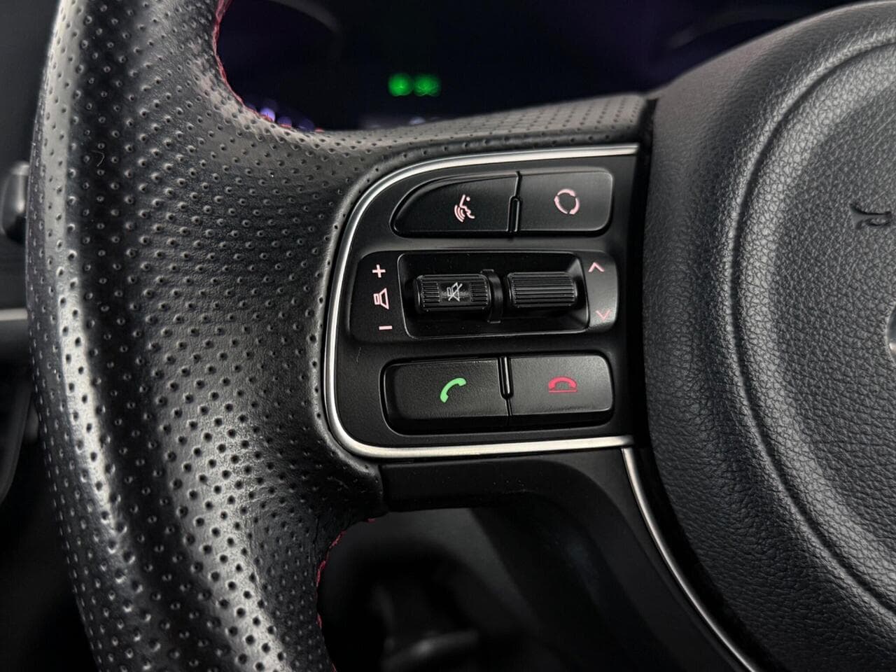Kia Optima thumbnail Misc Controls