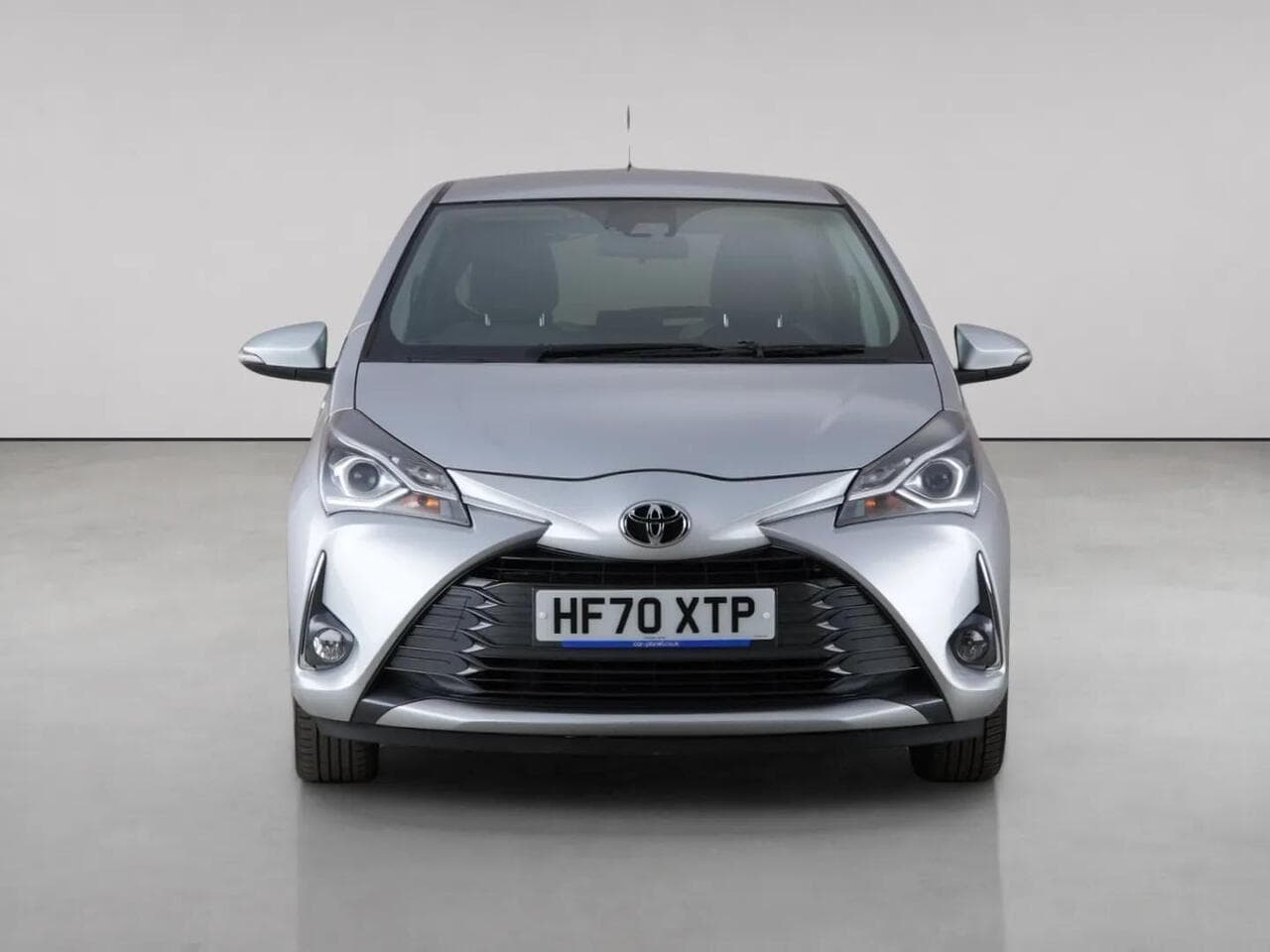Toyota Yaris thumbnail Front
