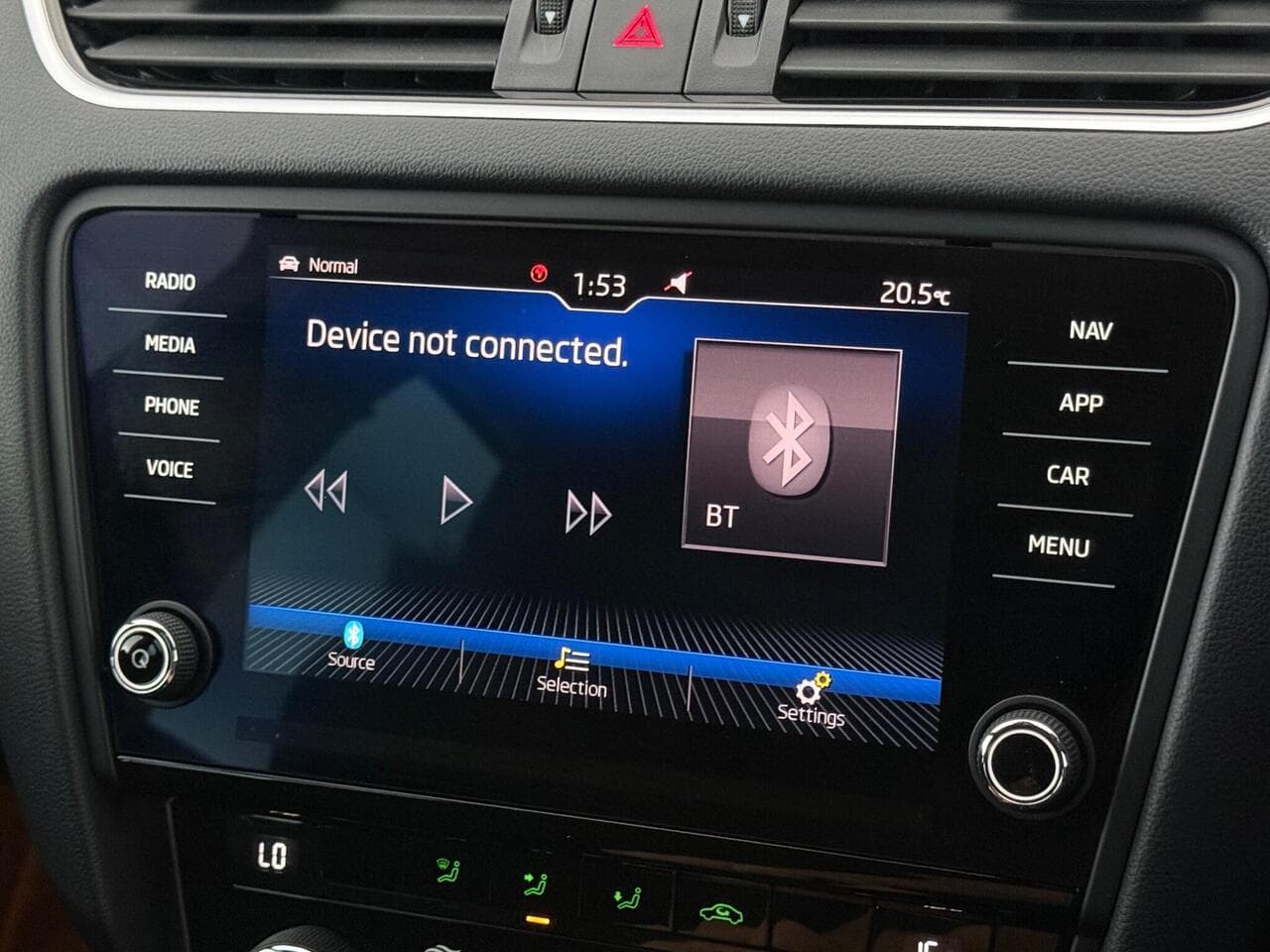 Skoda Octavia thumbnail Infotainment System